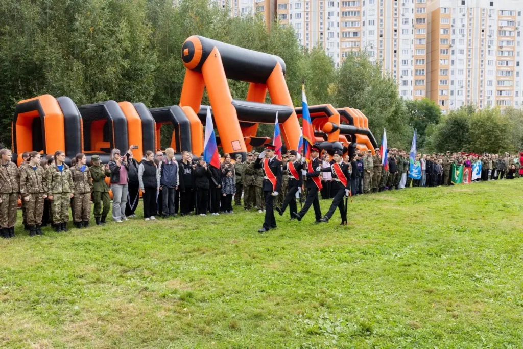 В Восточном округе Москвы прошла военно-спортивная игра «Зарница» на Кубок префекта